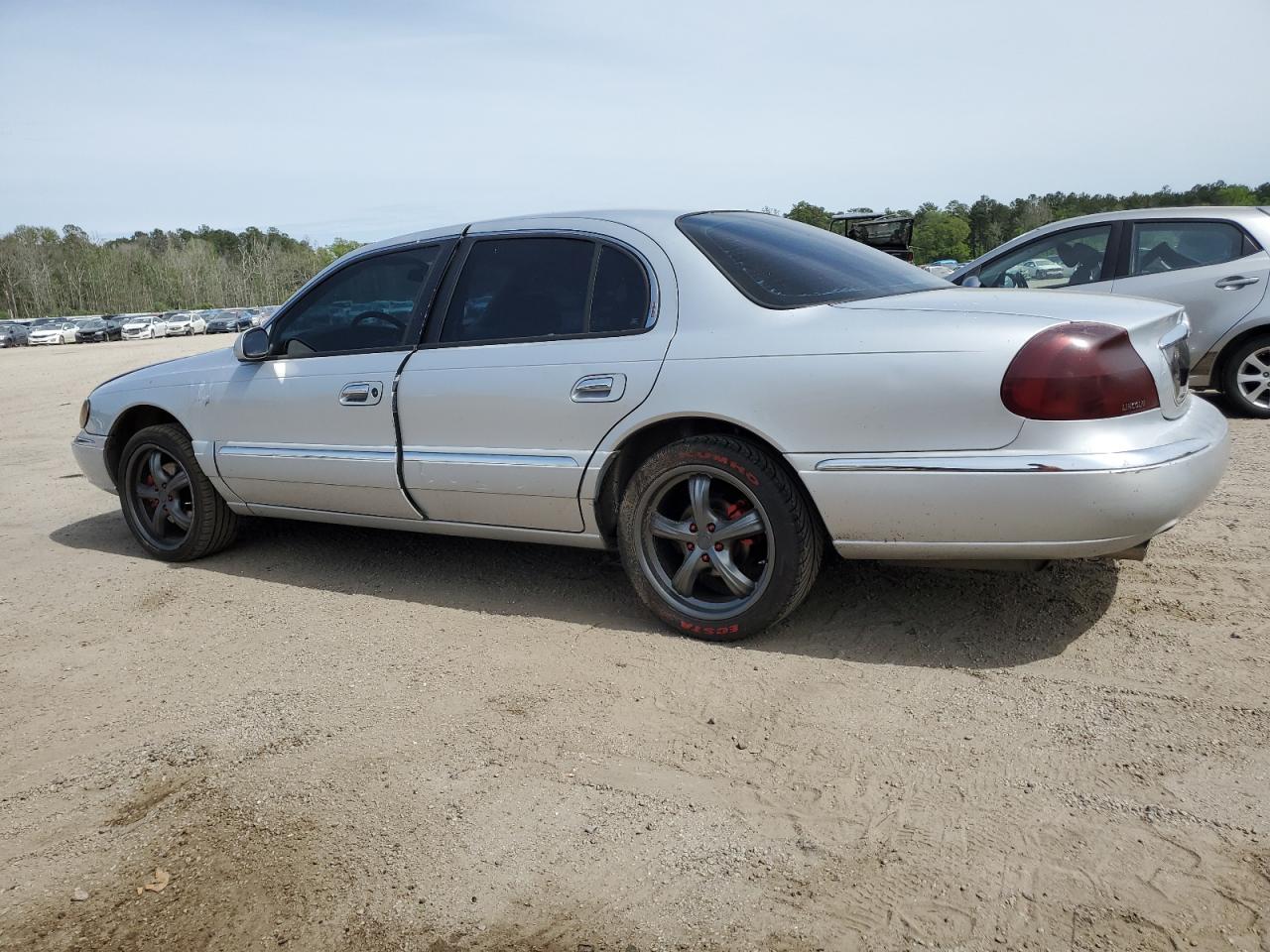 Photo 1 VIN: 1LNFM97V8WY625594 - LINCOLN CONTINENTAL 