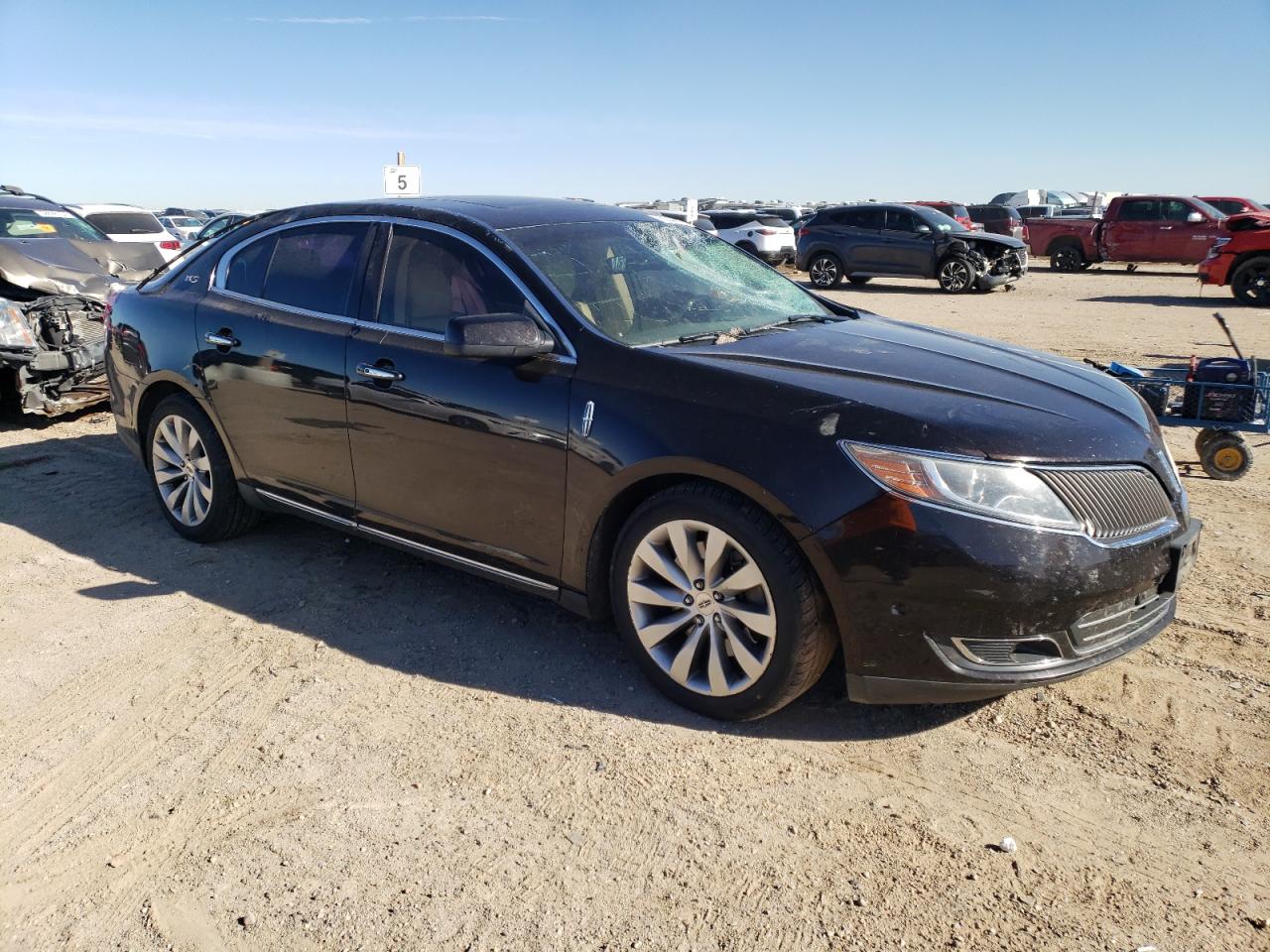 Photo 3 VIN: 1LNHL9DK0DG604828 - LINCOLN MKS 