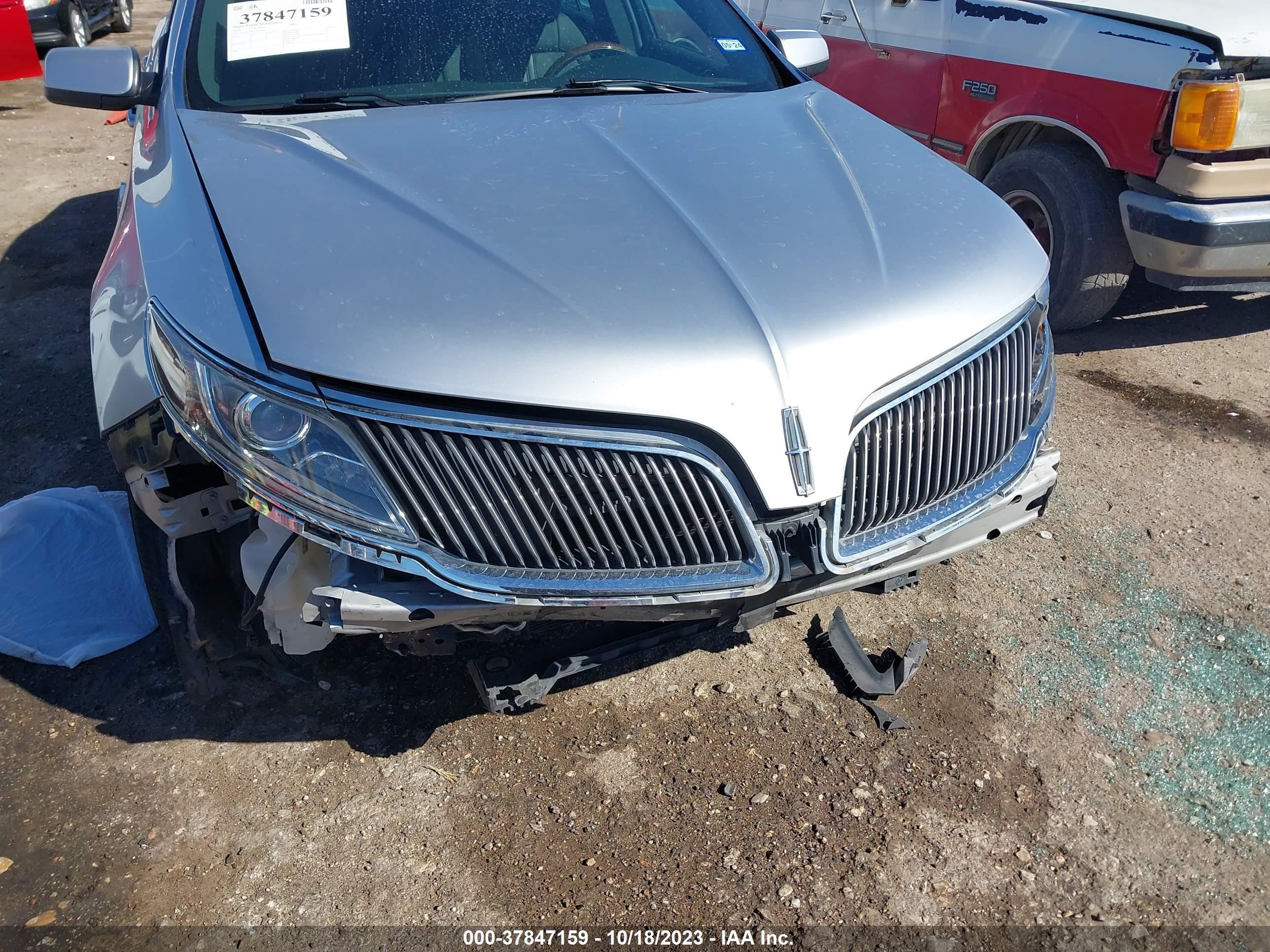 Photo 5 VIN: 1LNHL9DK1DG618642 - LINCOLN MKS 