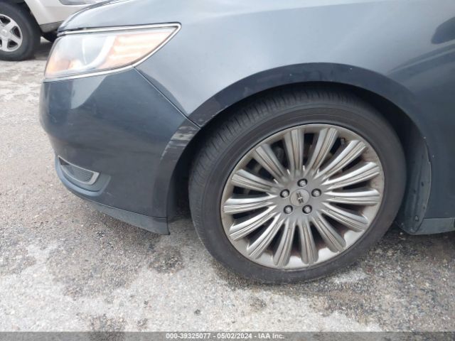 Photo 5 VIN: 1LNHL9DK1EG603172 - LINCOLN MKS 