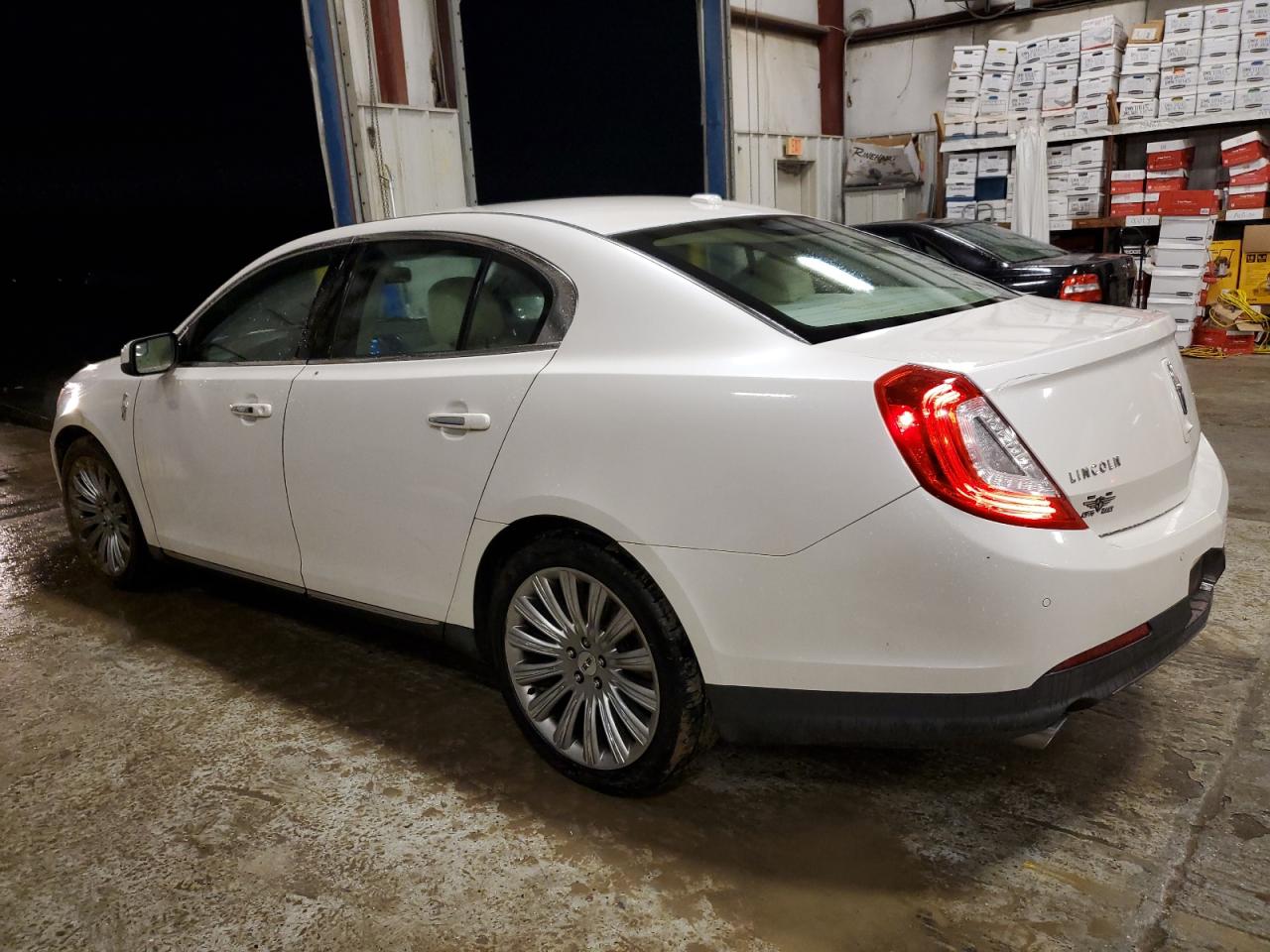 Photo 1 VIN: 1LNHL9DK1EG609425 - LINCOLN MKS 