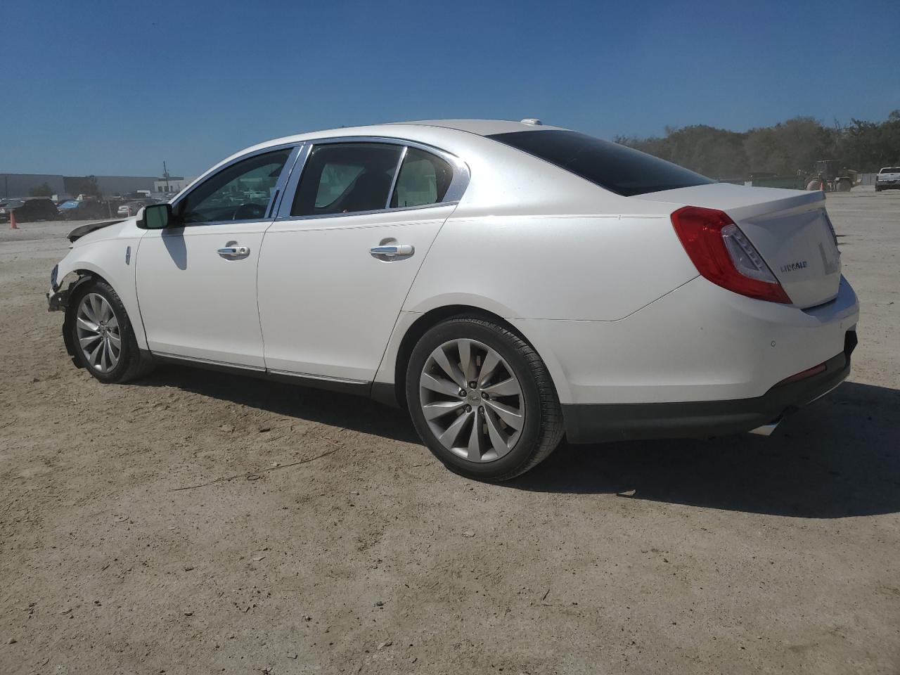 Photo 1 VIN: 1LNHL9DK2DG600912 - LINCOLN MKS 