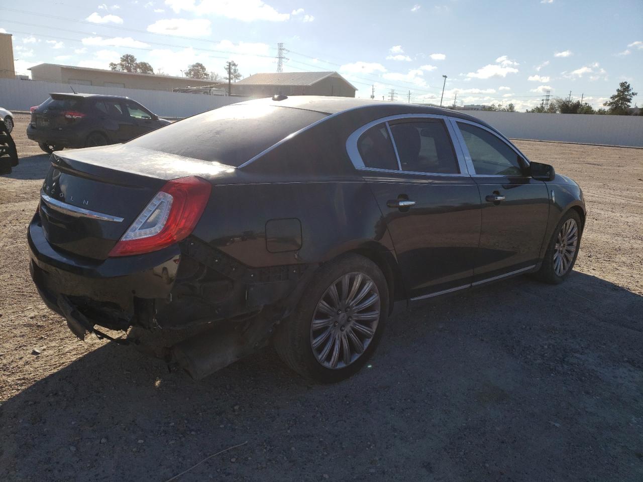 Photo 2 VIN: 1LNHL9DK6FG604402 - LINCOLN MKS 