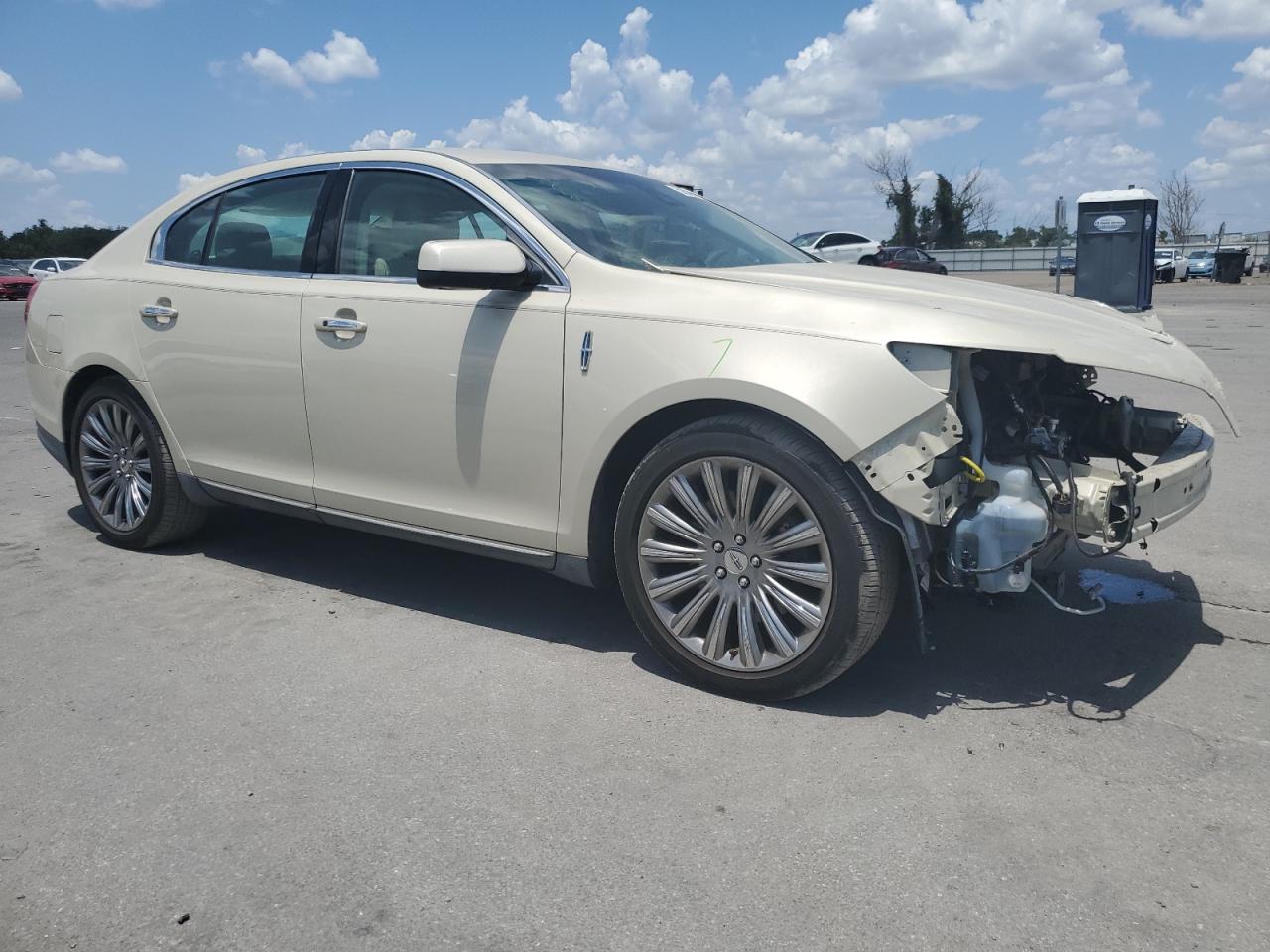 Photo 3 VIN: 1LNHL9DK7EG612345 - LINCOLN MKS 