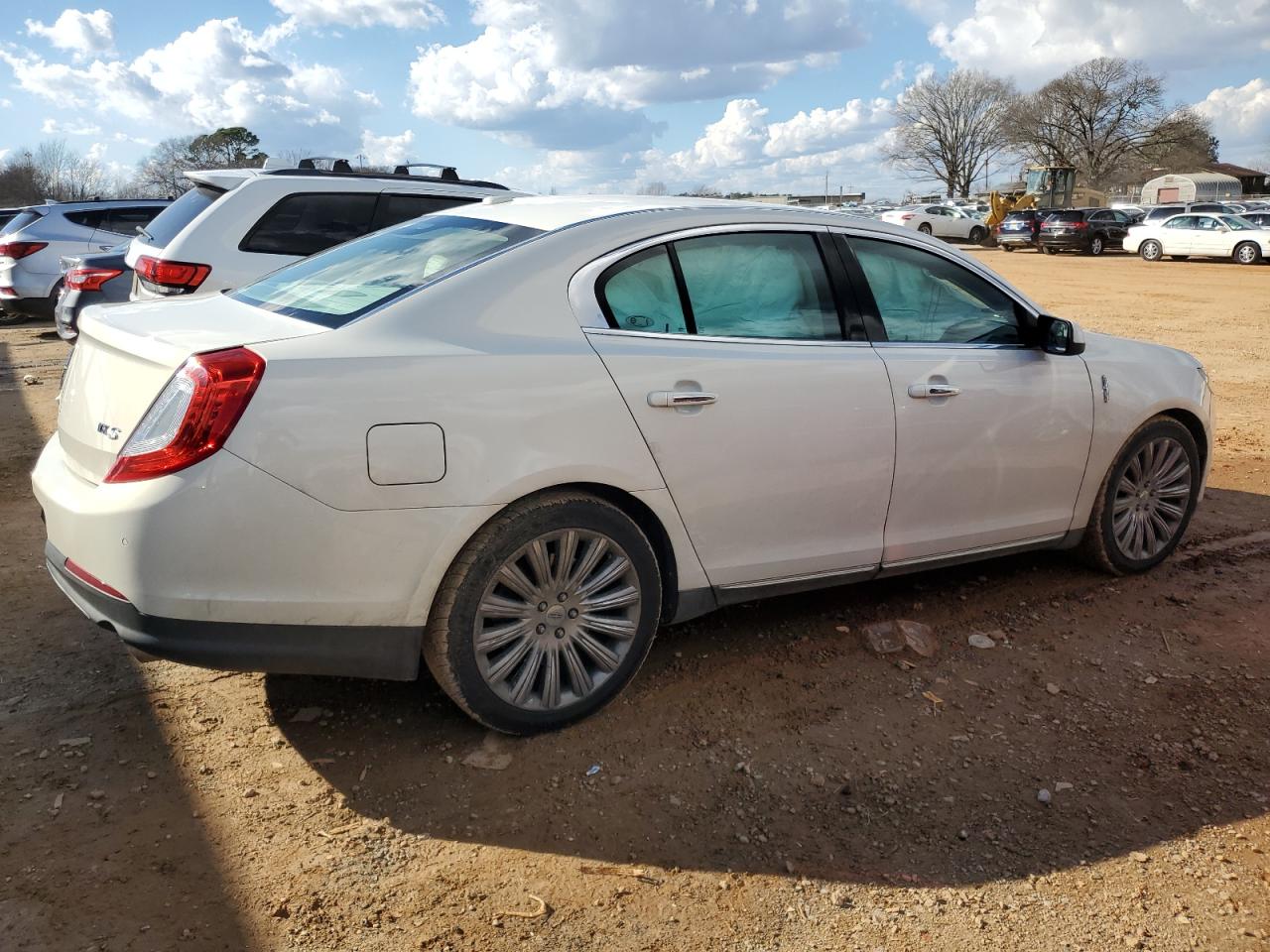 Photo 2 VIN: 1LNHL9DK8DG613115 - LINCOLN MKS 