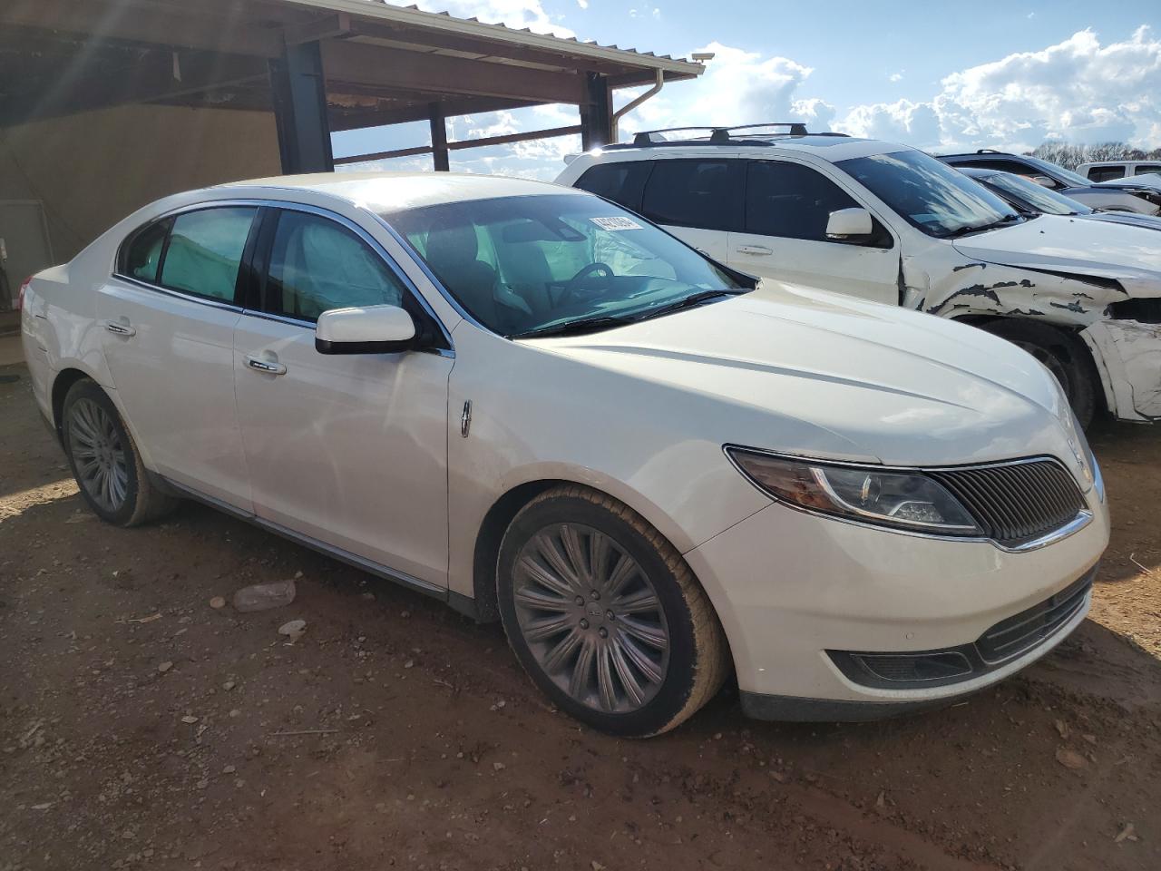 Photo 3 VIN: 1LNHL9DK8DG613115 - LINCOLN MKS 