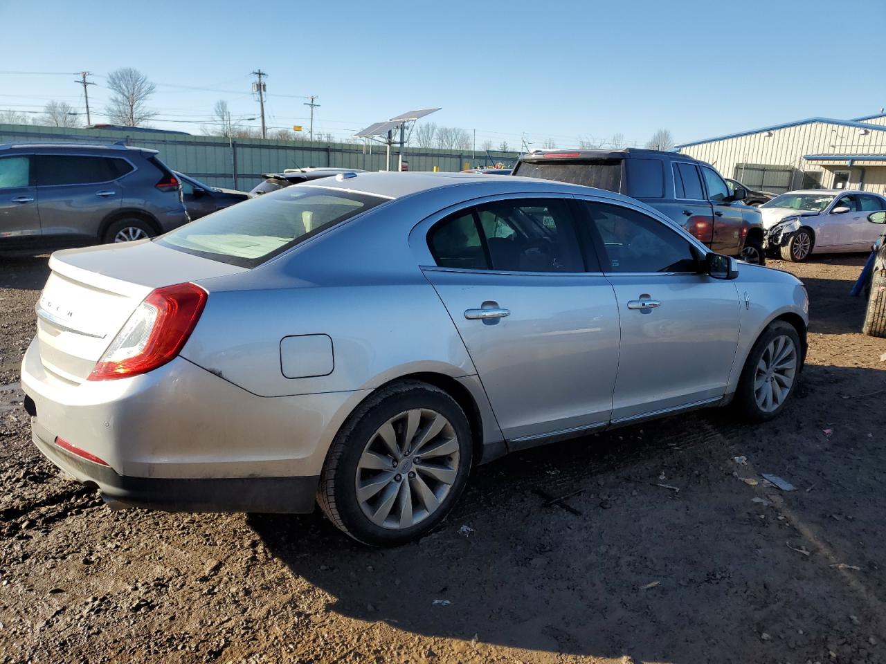 Photo 2 VIN: 1LNHL9DK8GG600479 - LINCOLN MKS 