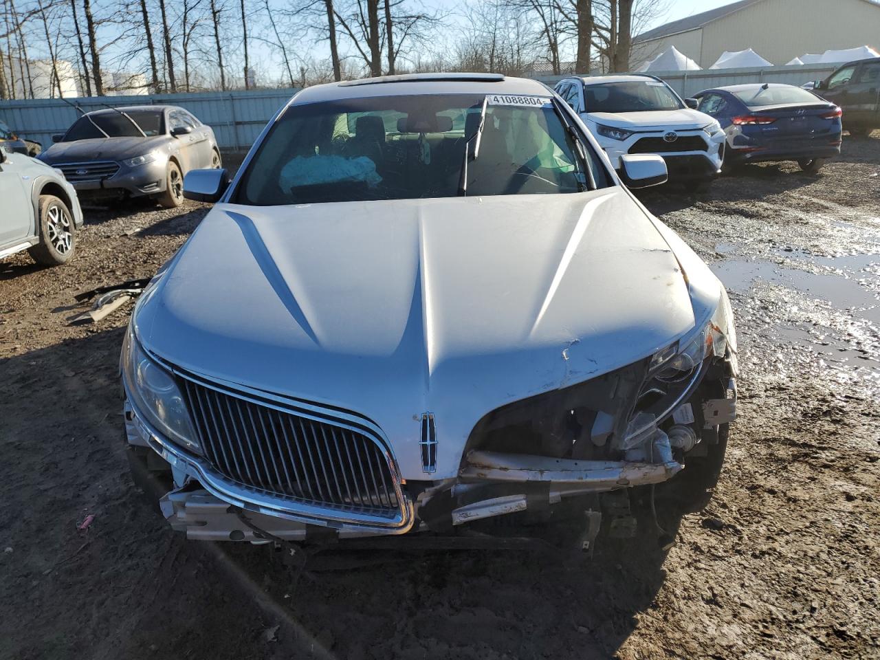 Photo 4 VIN: 1LNHL9DK8GG600479 - LINCOLN MKS 