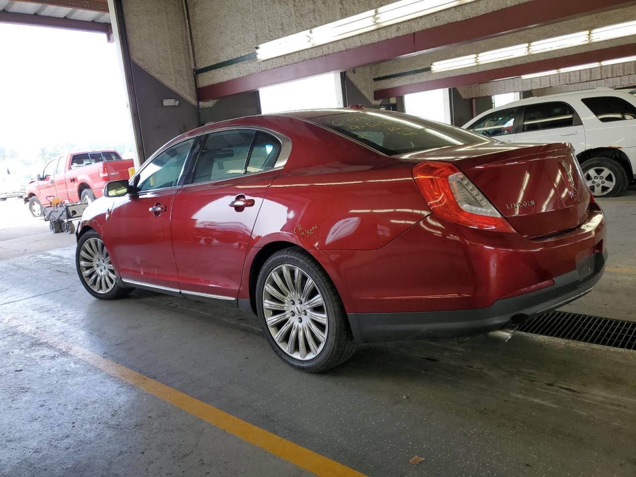 Photo 1 VIN: 1LNHL9DKXDG611513 - LINCOLN MKS 