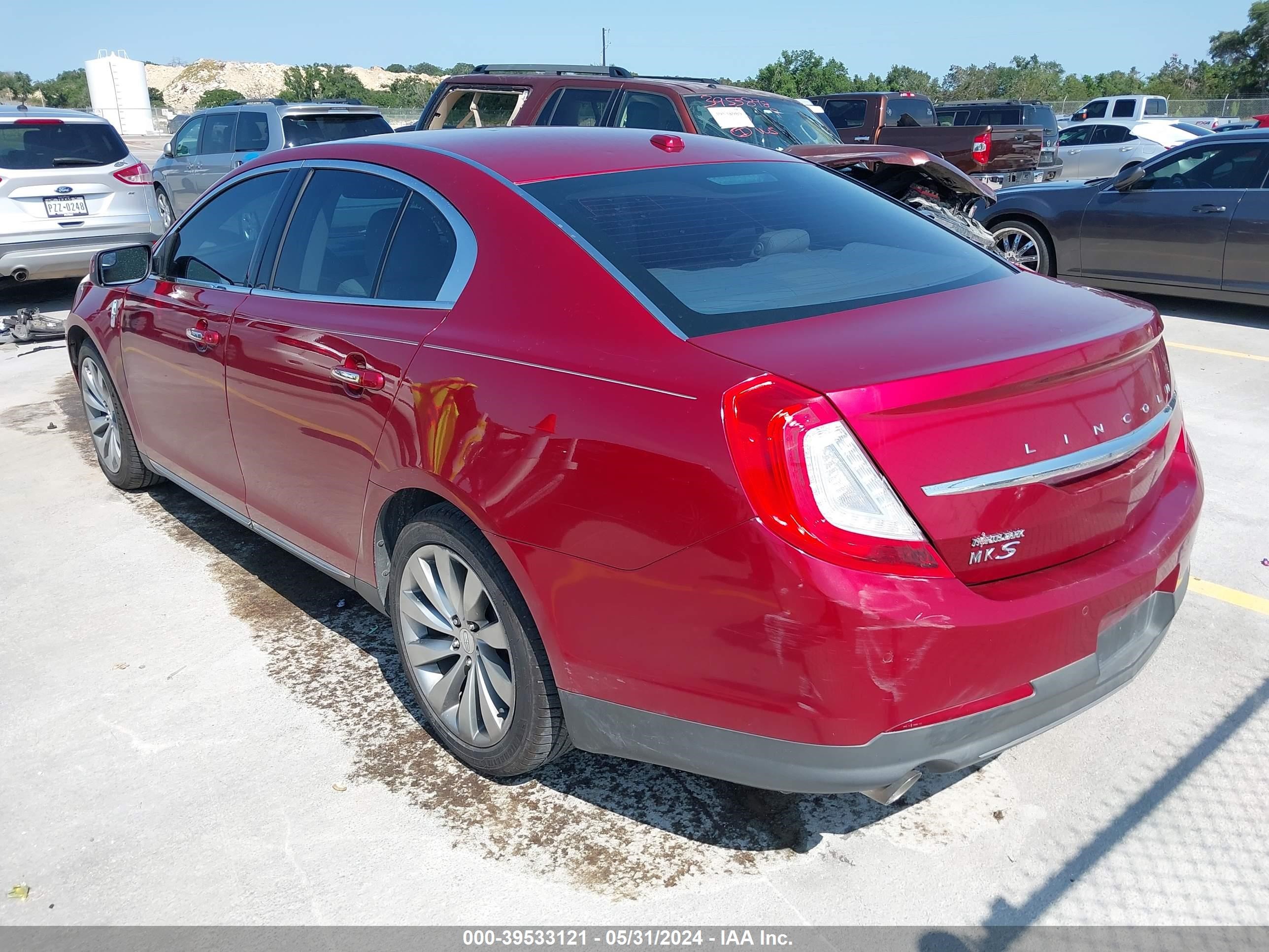 Photo 2 VIN: 1LNHL9DKXFG601728 - LINCOLN MKS 