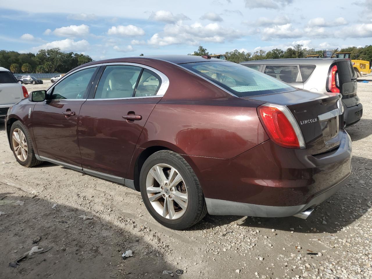 Photo 1 VIN: 1LNHL9DR1AG609755 - LINCOLN MKS 