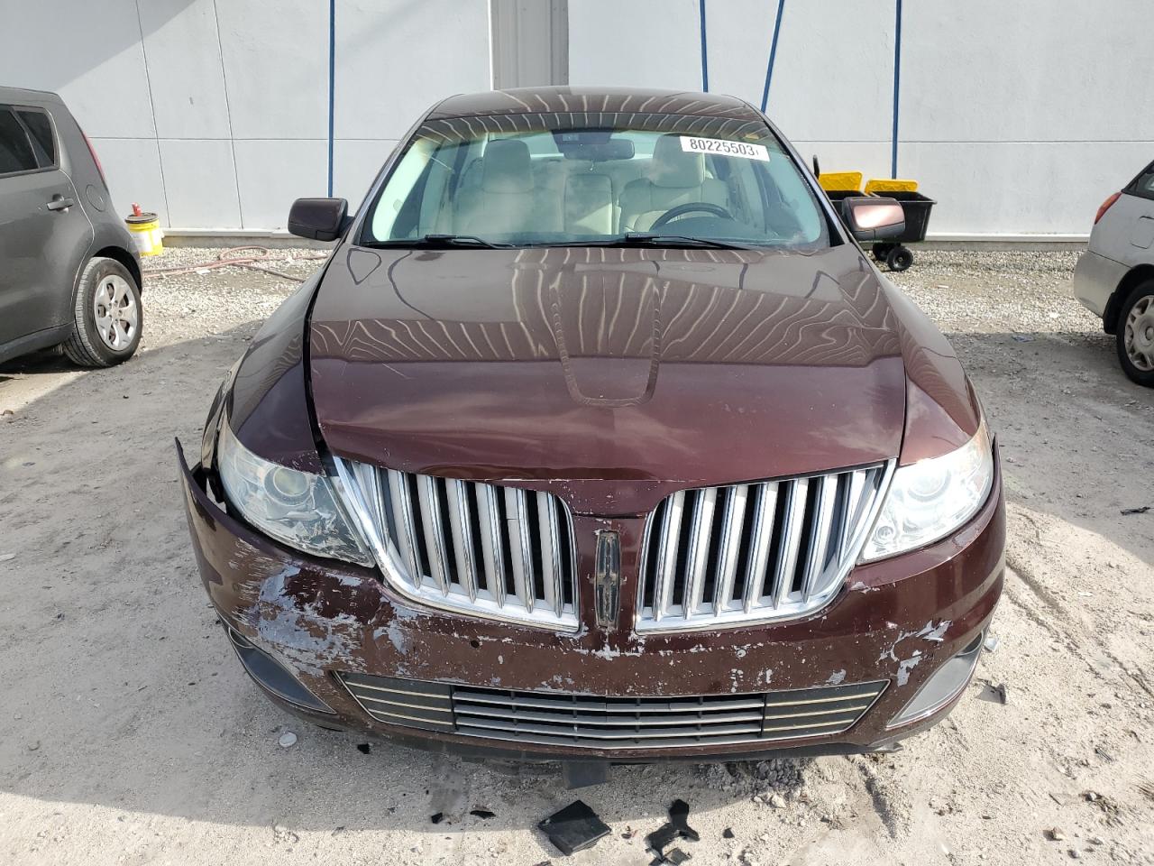 Photo 4 VIN: 1LNHL9DR1AG609755 - LINCOLN MKS 