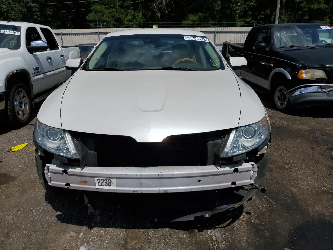 Photo 4 VIN: 1LNHL9DR2BG605084 - LINCOLN MKS 