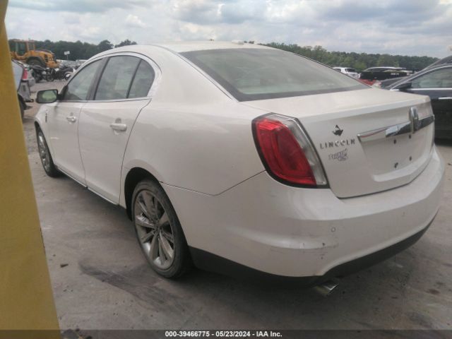 Photo 2 VIN: 1LNHL9DR4CG802906 - LINCOLN MKS 