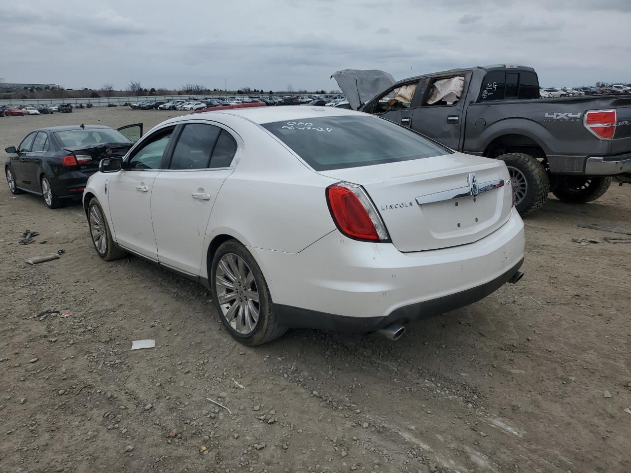 Photo 1 VIN: 1LNHL9DR8BG614713 - LINCOLN MKS 