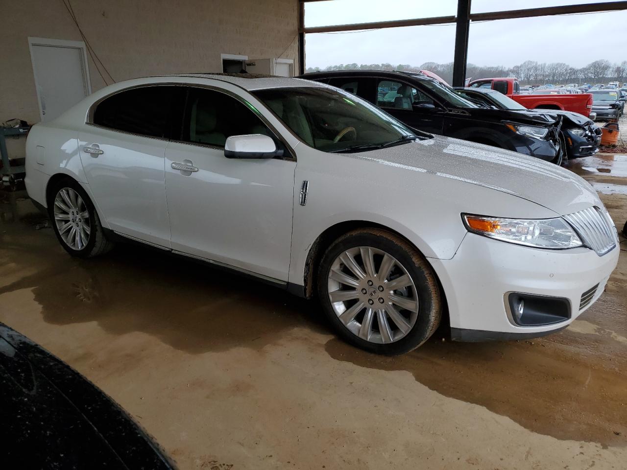 Photo 3 VIN: 1LNHL9DR8CG801709 - LINCOLN MKS 