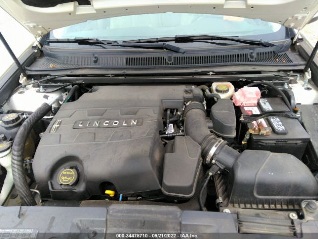 Photo 9 VIN: 1LNHL9EK1EG608919 - LINCOLN MKS 