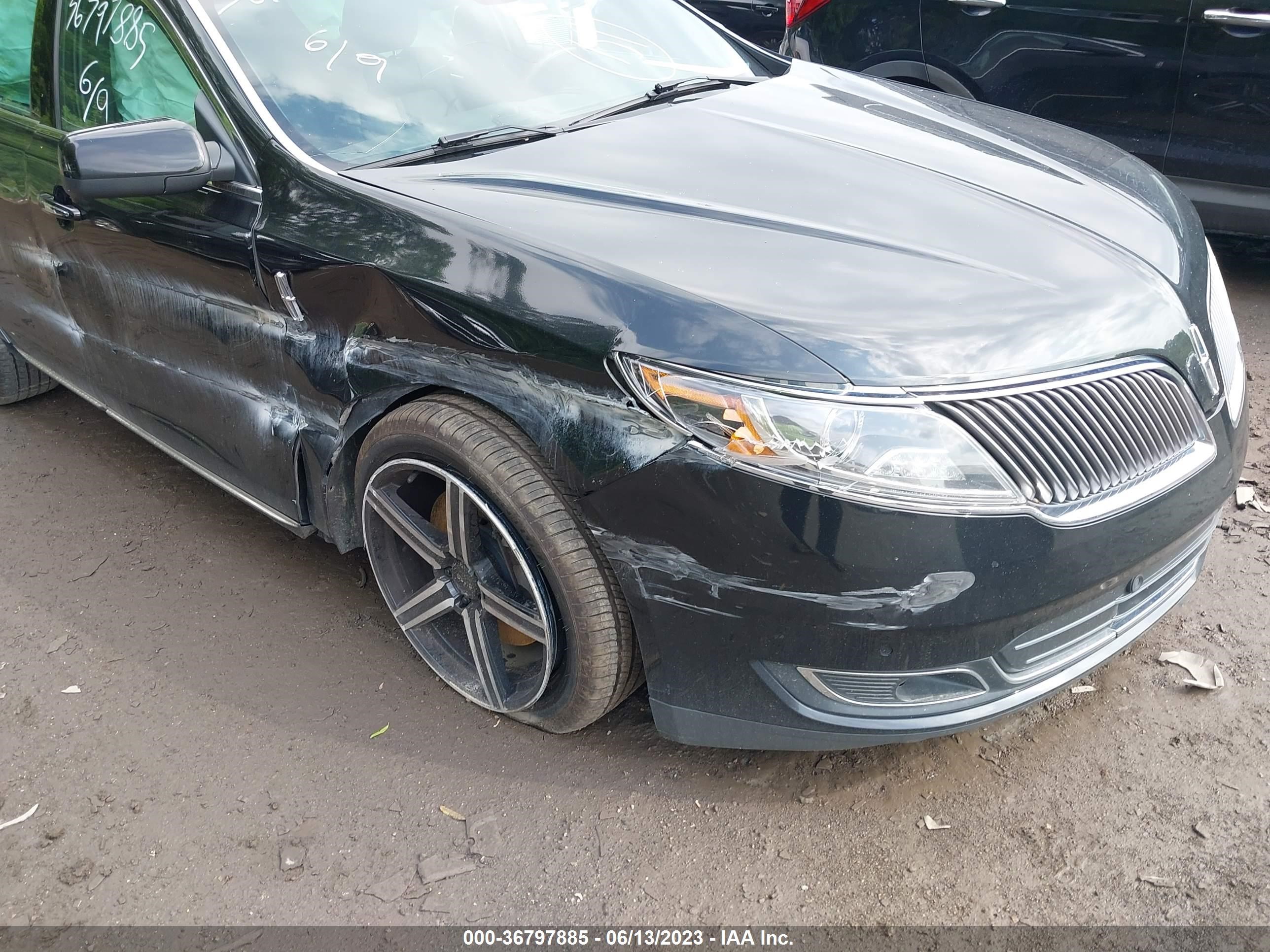 Photo 4 VIN: 1LNHL9EK1EG610296 - LINCOLN MKS 