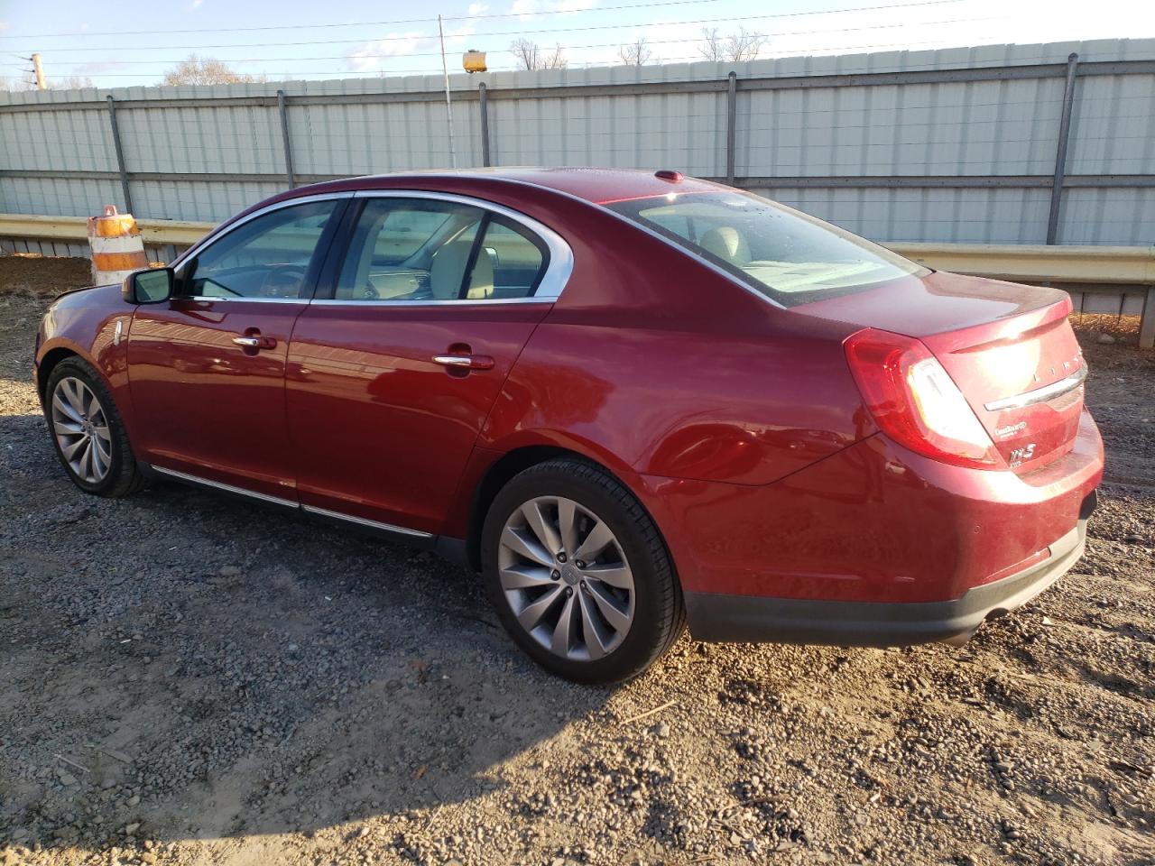 Photo 1 VIN: 1LNHL9EK1FG600966 - LINCOLN MKS 