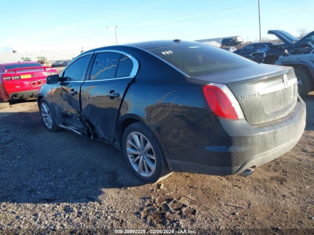 Photo 2 VIN: 1LNHL9ER1BG610095 - LINCOLN MKS 