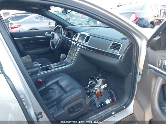 Photo 4 VIN: 1LNHL9ER5AG614178 - LINCOLN MKS 