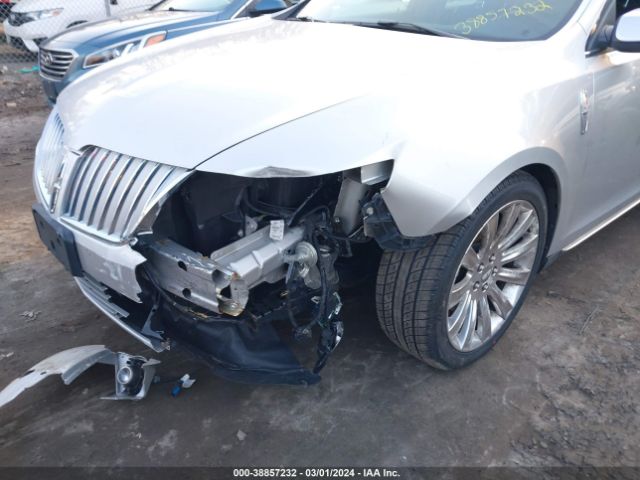 Photo 5 VIN: 1LNHL9ER5AG614178 - LINCOLN MKS 