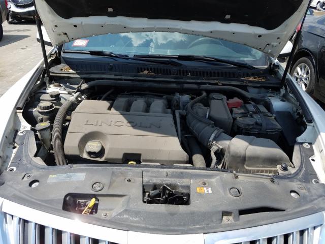 Photo 6 VIN: 1LNHL9ER5BG605465 - LINCOLN MKS 