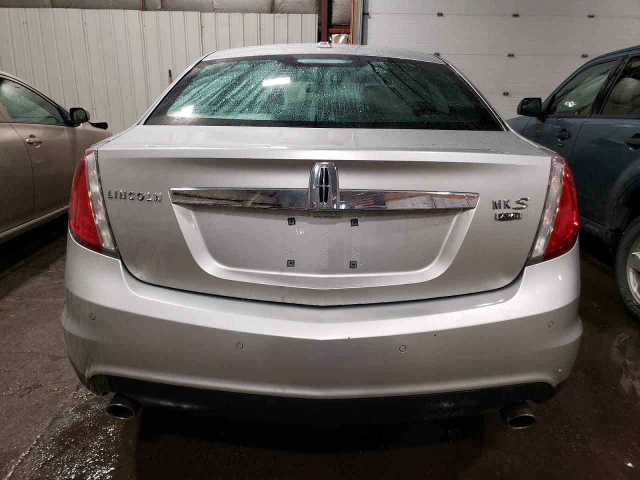 Photo 5 VIN: 1LNHL9ER6AG615940 - LINCOLN MKS 