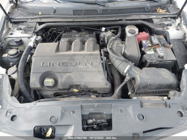 Photo 9 VIN: 1LNHL9ER8AG612957 - LINCOLN MKS 