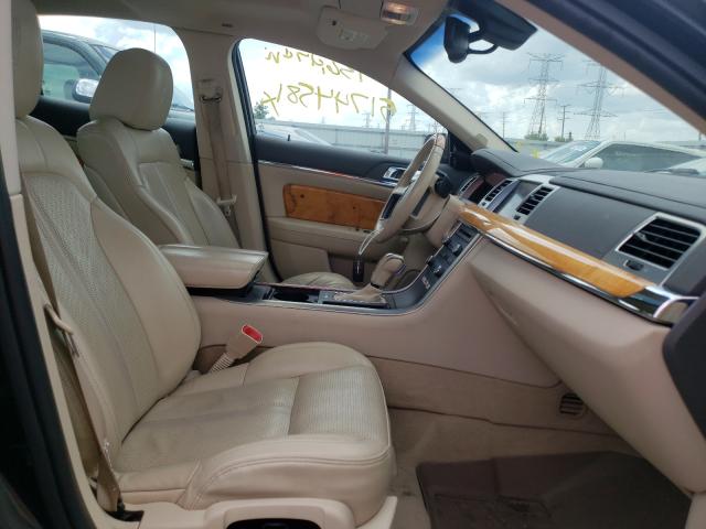 Photo 4 VIN: 1LNHL9ER9AG608254 - LINCOLN MKS 