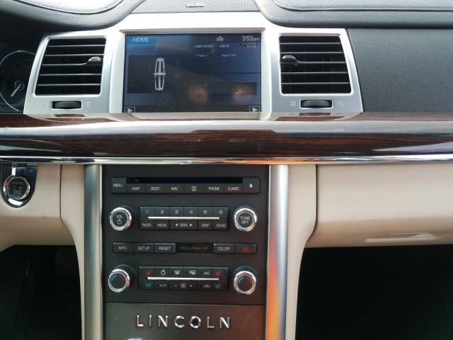 Photo 8 VIN: 1LNHL9ERXBG610984 - LINCOLN MKS 