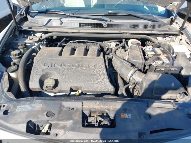 Photo 9 VIN: 1LNHL9ERXCG805453 - LINCOLN MKS 