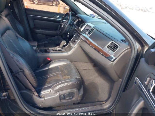 Photo 4 VIN: 1LNHL9FT1AG609005 - LINCOLN MKS 