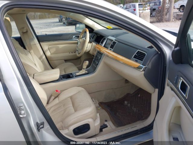 Photo 4 VIN: 1LNHL9FT1AG615578 - LINCOLN MKS 