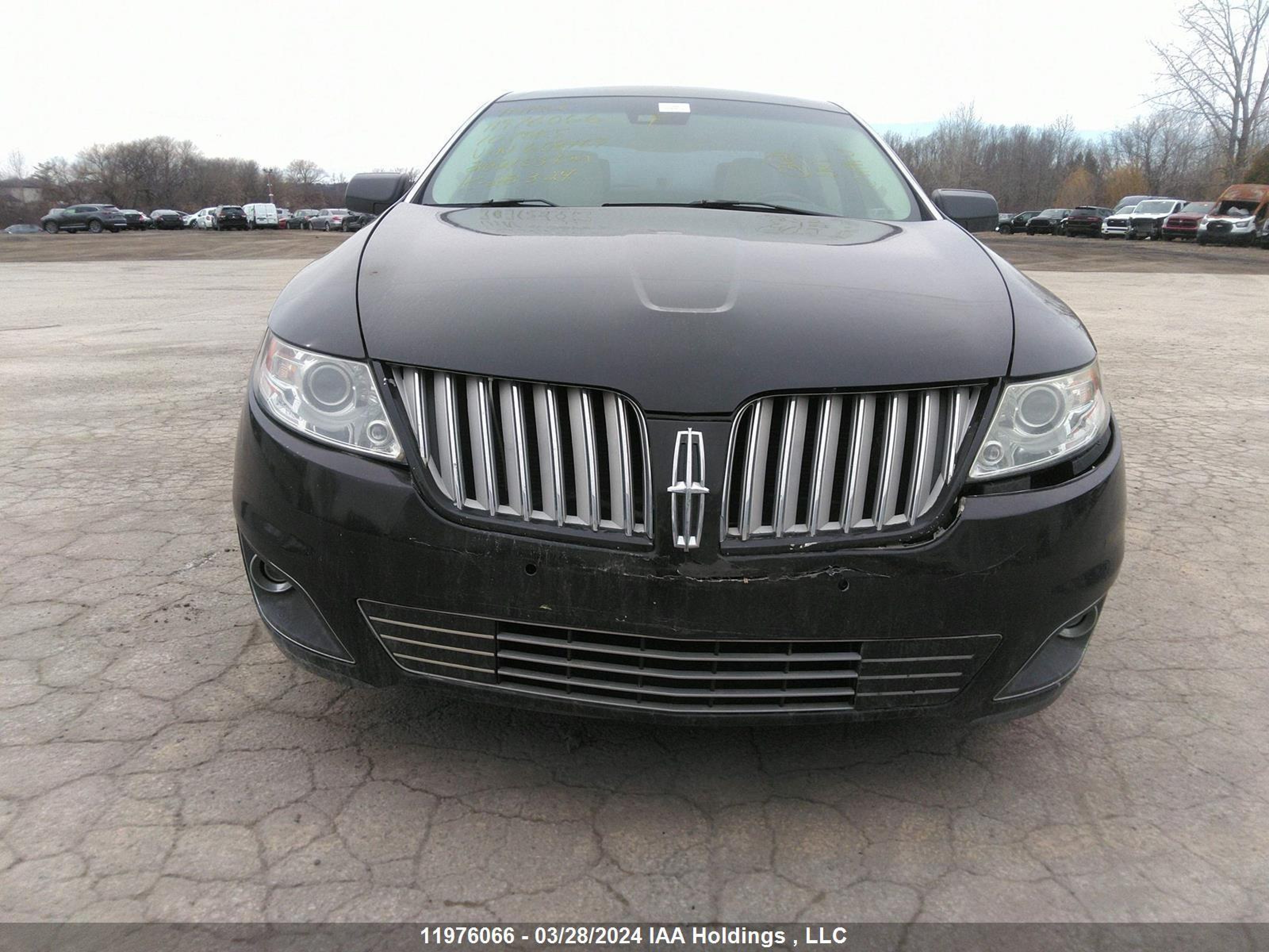 Photo 11 VIN: 1LNHL9FT4AG608169 - LINCOLN MKS 