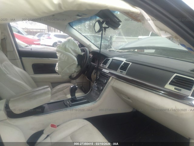 Photo 4 VIN: 1LNHL9FT4BG602664 - LINCOLN MKS 