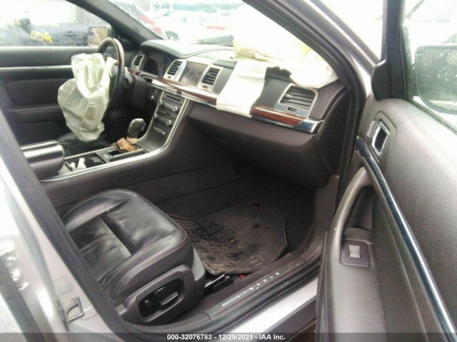 Photo 4 VIN: 1LNHL9FT5AG610903 - LINCOLN MKS 