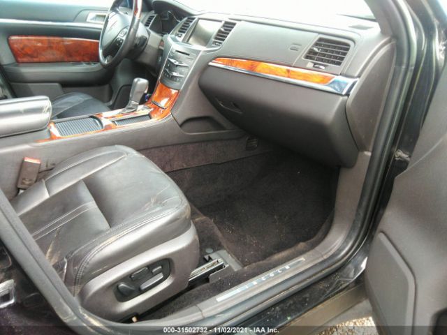 Photo 4 VIN: 1LNHL9FT5DG607228 - LINCOLN MKS 