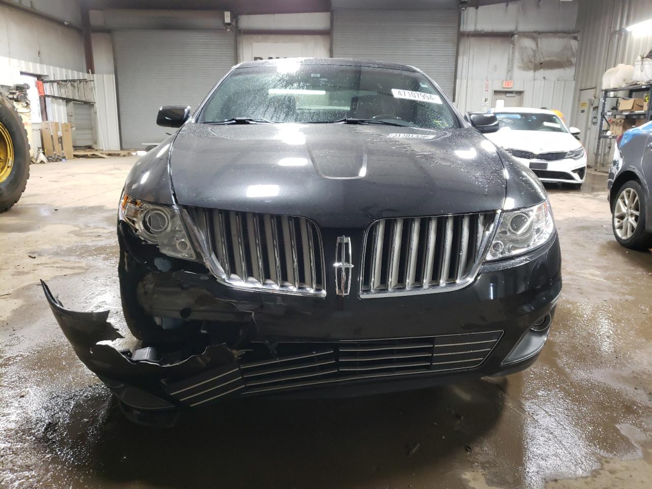 Photo 4 VIN: 1LNHL9FT7CG805680 - LINCOLN MKS 