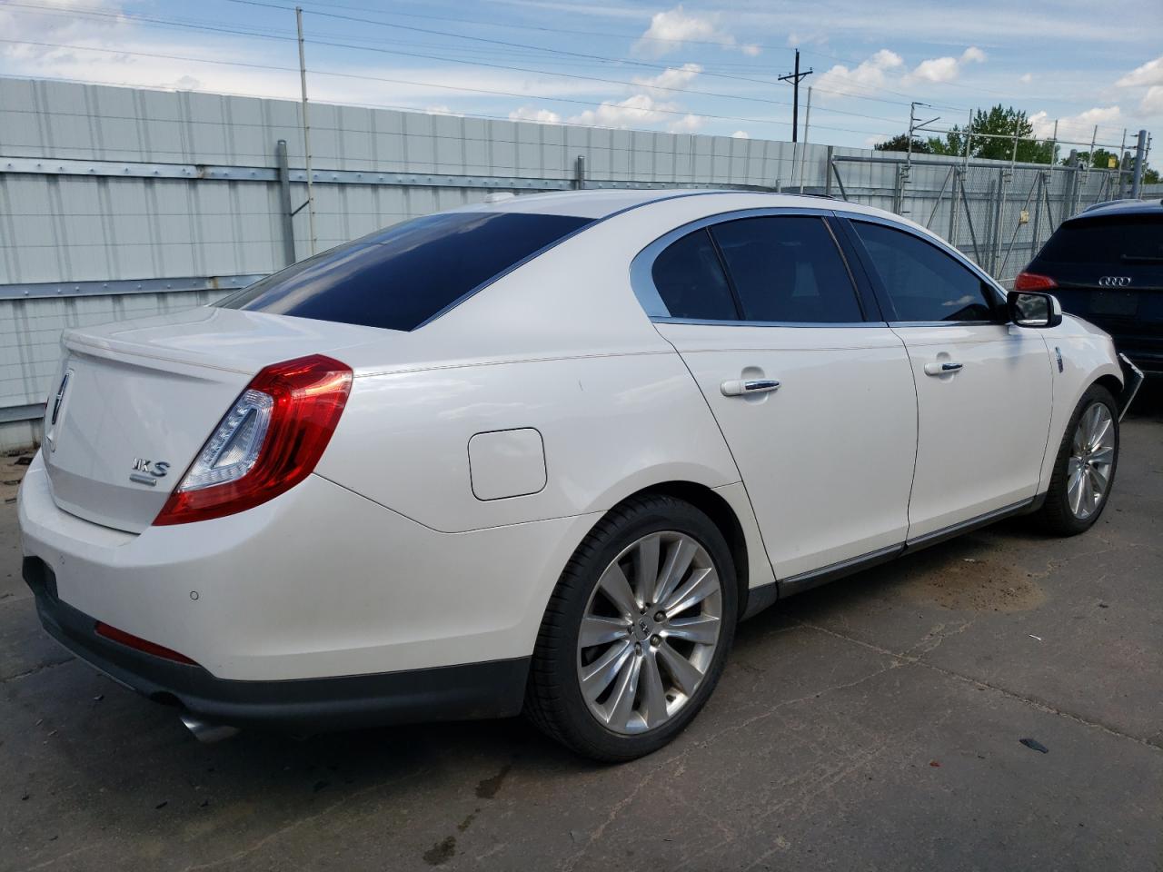 Photo 2 VIN: 1LNHL9FT8DG604291 - LINCOLN MKS 