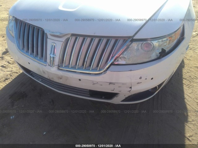 Photo 5 VIN: 1LNHL9FTXBG602040 - LINCOLN MKS 