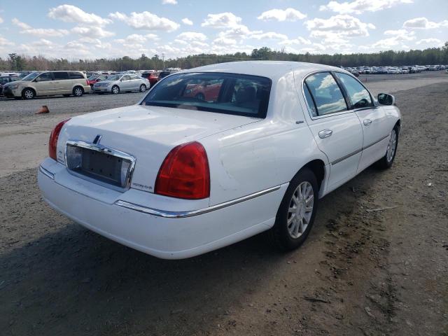 Photo 3 VIN: 1LNHM81V06Y618490 - LINCOLN TOWN CAR S 