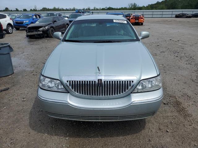 Photo 4 VIN: 1LNHM81V07Y607989 - LINCOLN TOWNCAR 