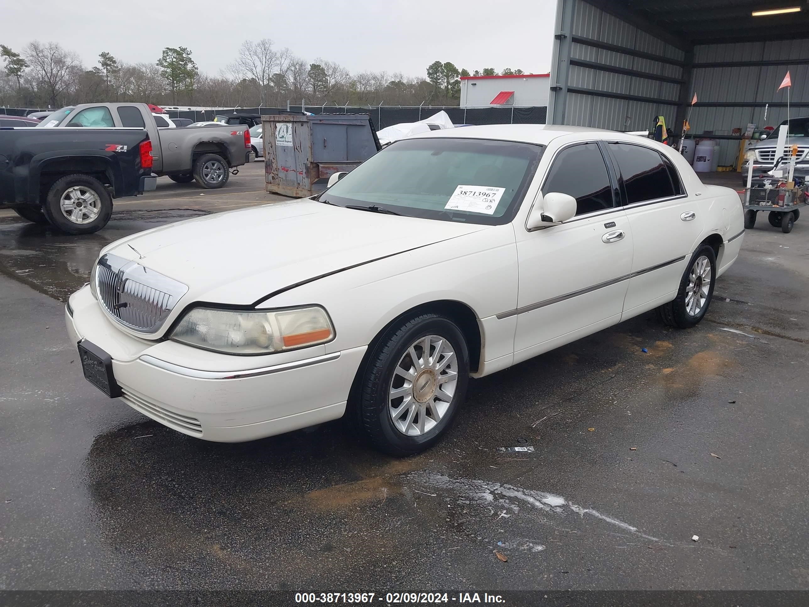 Photo 1 VIN: 1LNHM81V16Y647559 - LINCOLN TOWN CAR 