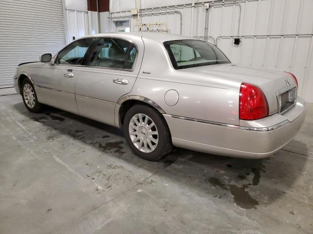 Photo 1 VIN: 1LNHM81V17Y630648 - LINCOLN TOWN CAR S 