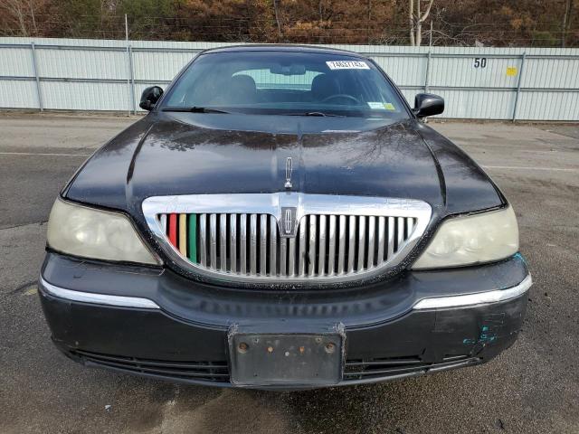 Photo 4 VIN: 1LNHM81V26Y628390 - LINCOLN TOWNCAR 