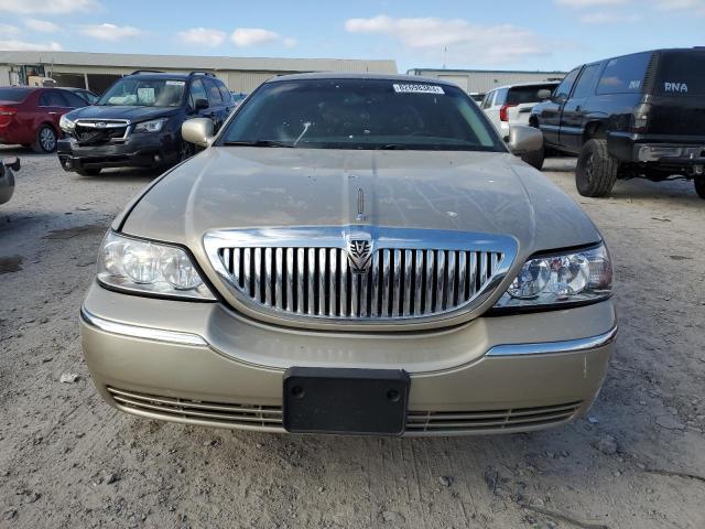 Photo 4 VIN: 1LNHM81V26Y649725 - LINCOLN TOWNCAR 