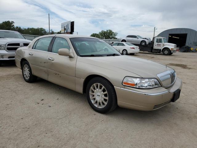 Photo 3 VIN: 1LNHM81V37Y617061 - LINCOLN TOWNCAR 