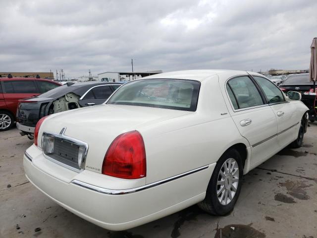 Photo 3 VIN: 1LNHM81V46Y617116 - LINCOLN TOWN CAR S 