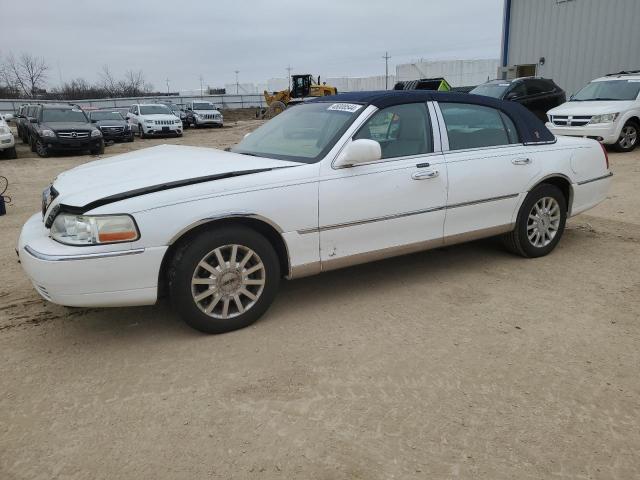 Photo 0 VIN: 1LNHM81V77Y637135 - LINCOLN TOWNCAR 